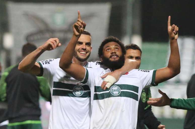 Coritiba quer boa estreia para cicatrizar ferida deixada pelo Estadual.