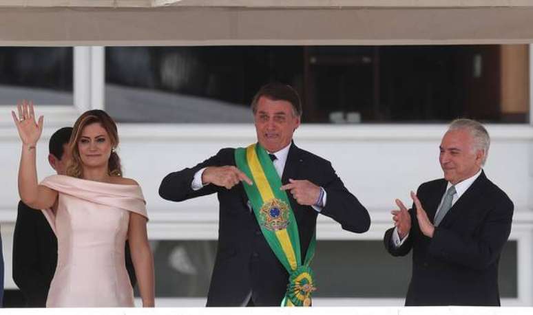 Jair Bolsonaro e Michel Temer durante cerimônia de posse, em 1º de janeiro de 2019