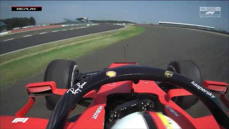 Que fase! Vettel roda sozinho na primeira curva do GP dos 70 Anos 