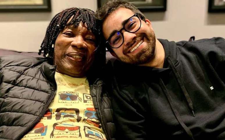 O cantor Milton Nascimento junto com o filho, Augusto Kesrouani Nascimento