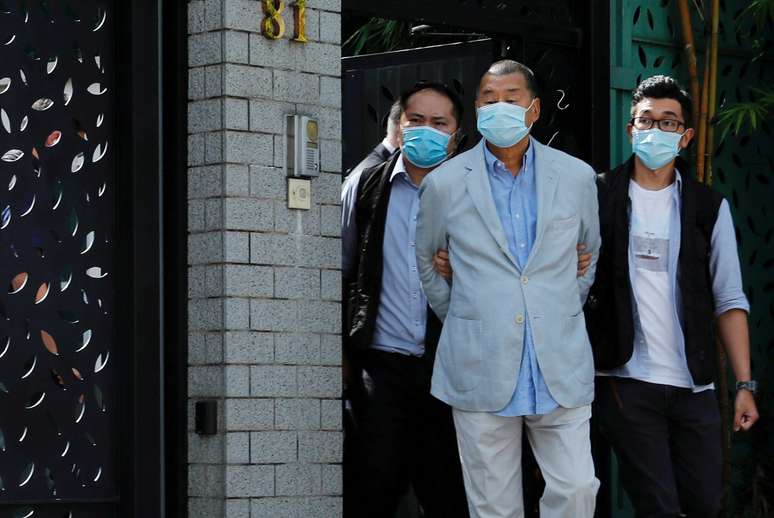 Magnata da m&iacute;dia Jimmy Lai &eacute; preso em Hong Kong
10/08/2020 REUTERS/Tyrone Siu  