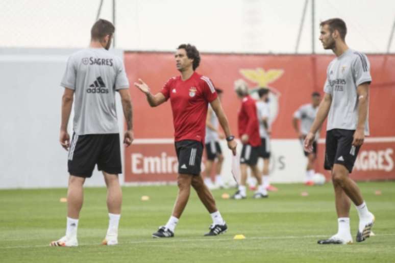 João de Deus em treino do Benfica (Foto: Divulgação / Benfica / Site oficial)