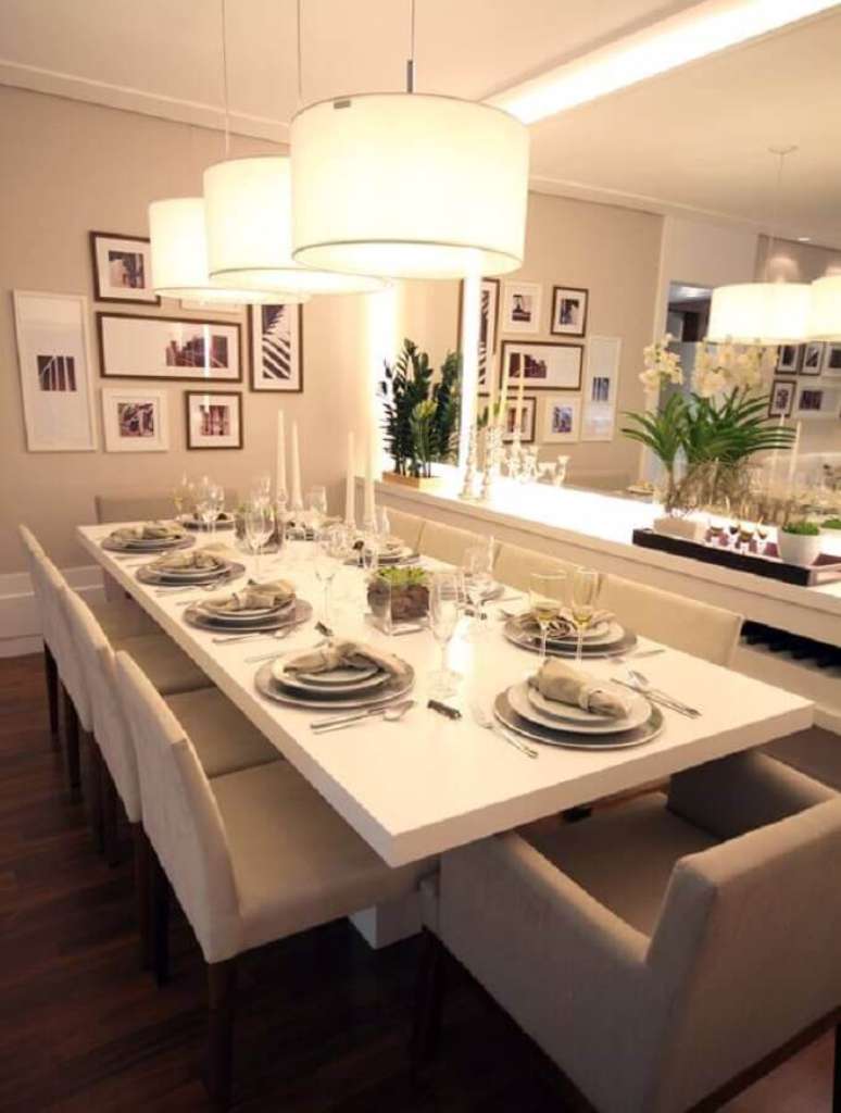 56. Sala de jantar decorada com paleta de cores nude – Foto: Casa Très Chic