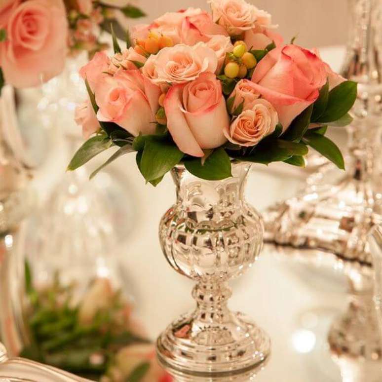 24. &acirc;nfora de vidro para decora&ccedil;&atilde;o de casa &ndash; Via: Pinterest