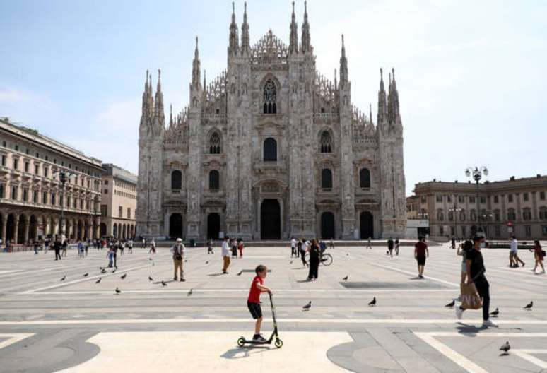 Vista da Piazza del Duomo, no centro de Milão