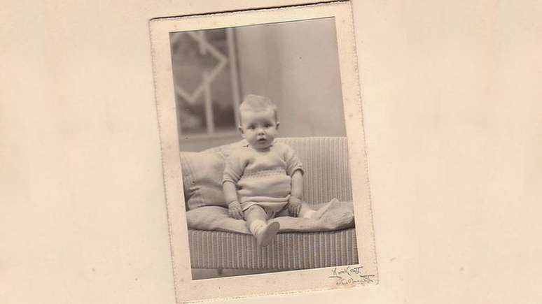 Tony May como beb&ecirc;