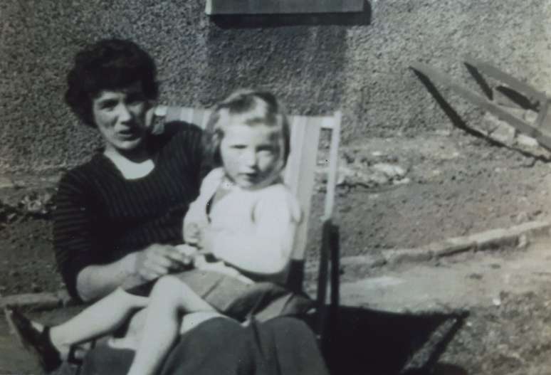 Sheena e sua m&atilde;e, Mary