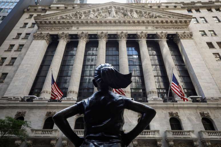 Fachada frontal da Bolsa de Valores de Nova York (NYSE), em 26 de junho de 2020. REUTERS/Brendan McDermid