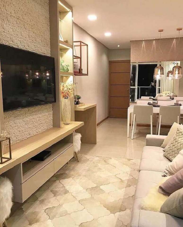 41. Invista nos tons de bege para a decora&ccedil;&atilde;o de sala de apartamento pequeno &ndash; Foto: Pinterest