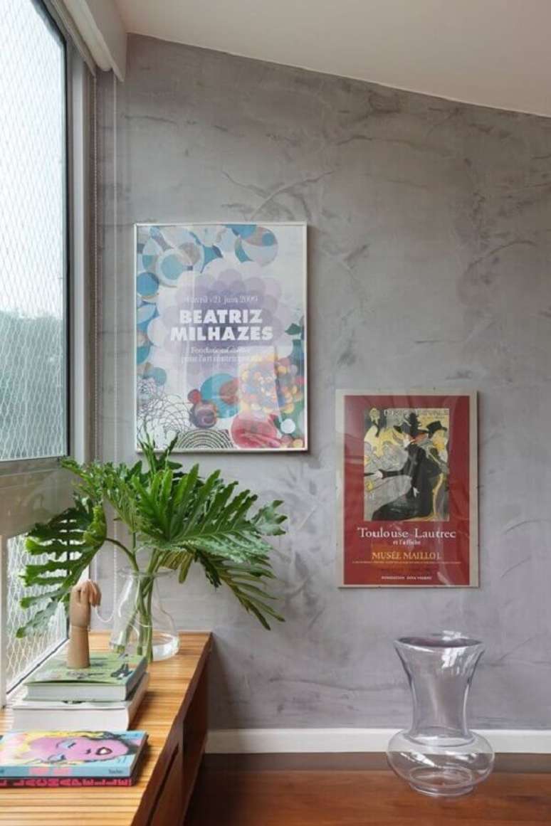 9- O marmorato produz um efeito moderno nas paredes dos apartamentos. Fonte: Pinterest