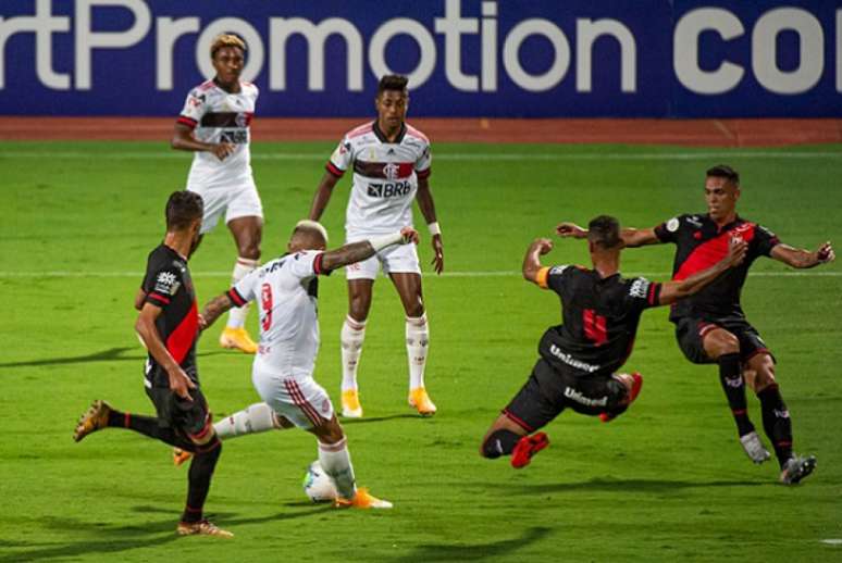 Gabigol teve chances contra o Atlético-GO(Foto: Alexandre Vidal / Flamengo)