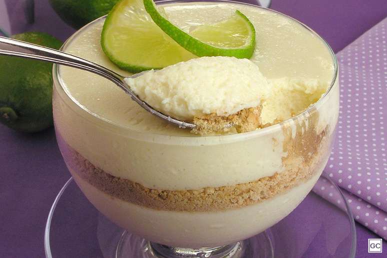 Guia da Cozinha - 9 sobremesas cl&aacute;ssicas que voc&ecirc; pode fazer de um jeito muito mais pr&aacute;tico