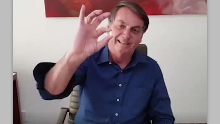 Desde pris&atilde;o de Fabr&iacute;cio Queiroz, Bolsonaro tem adotado um tom diferente