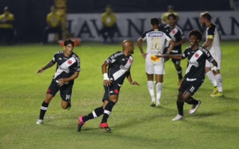 Fellipe Bastos marcou duas vezes (Foto: Rafael Ribeiro/Vasco)