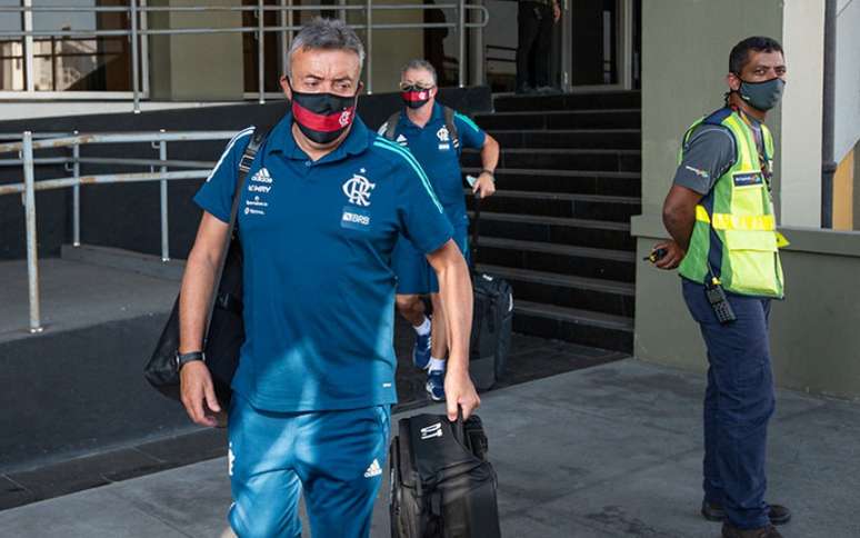 Torrent começou com o pé esquerdo no Flamengo (Foto: Alexandre Vidal / Flamengo)