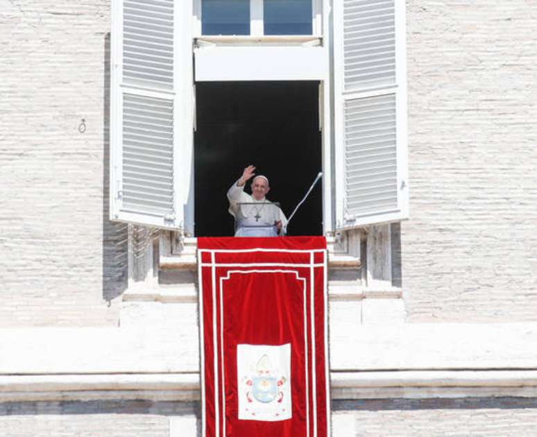 Papa Francisco rezou pelos dois países durante o Angelus