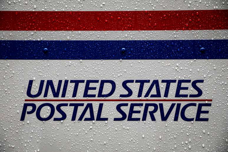 Caminhão do Serviço Postal dos Estados Unidos em Nova York
13/04/2020
REUTERS/Andrew Kelly