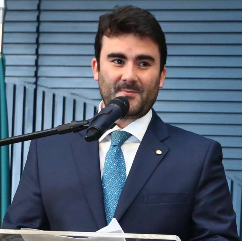 Ex-deputado Caio Nárcio, do PSDB-MG, morre por covid-19