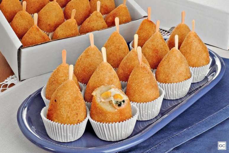 Guia da Cozinha - Receitas de coxinhas para vender durante e depois da quarentena