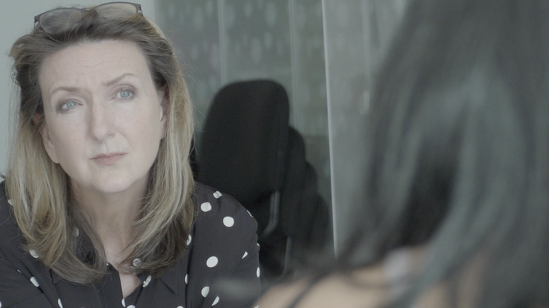 'As mulheres me disseram que covid-19 foi usado contra elas como uma forma de controle', diz Victoria Derbyshire