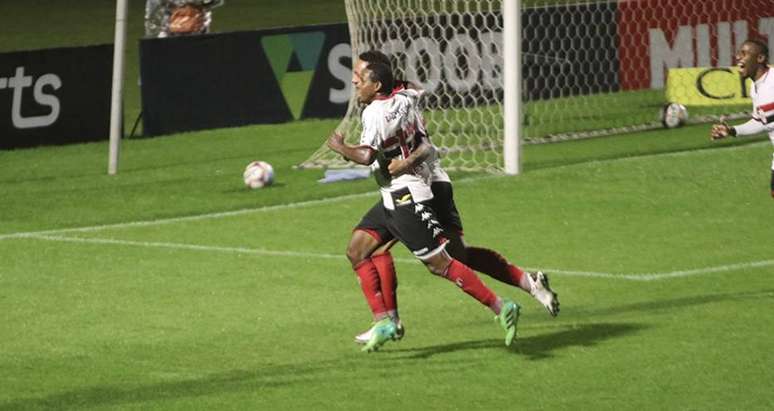 Avaí vence o Botafogo-SP, em Ribeirão Preto — Avaí F.C.