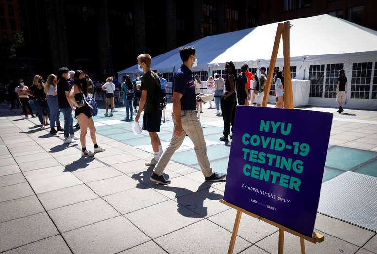 Centro de testagem para alunos e funcionários da NYU
18/08/2020
REUTERS/Mike Segar