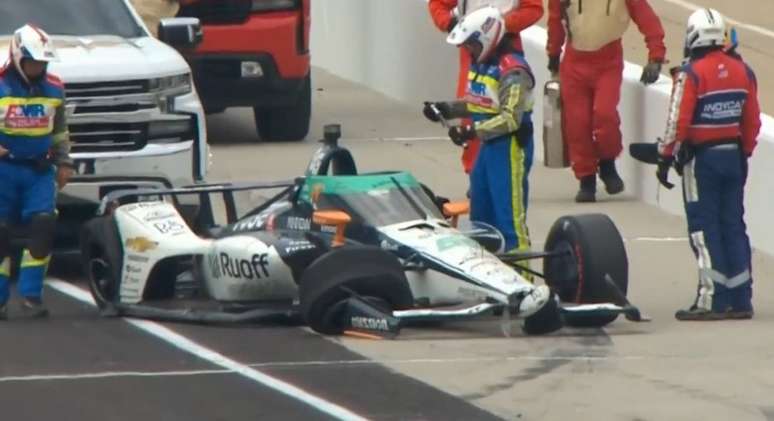 Fernando Alonso bateu no segundo treino 