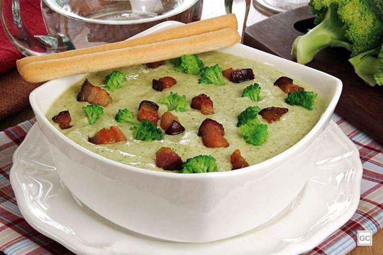 Guia da Cozinha - 9 receitas de sopa-creme que voc&ecirc; precisa experimentar hoje