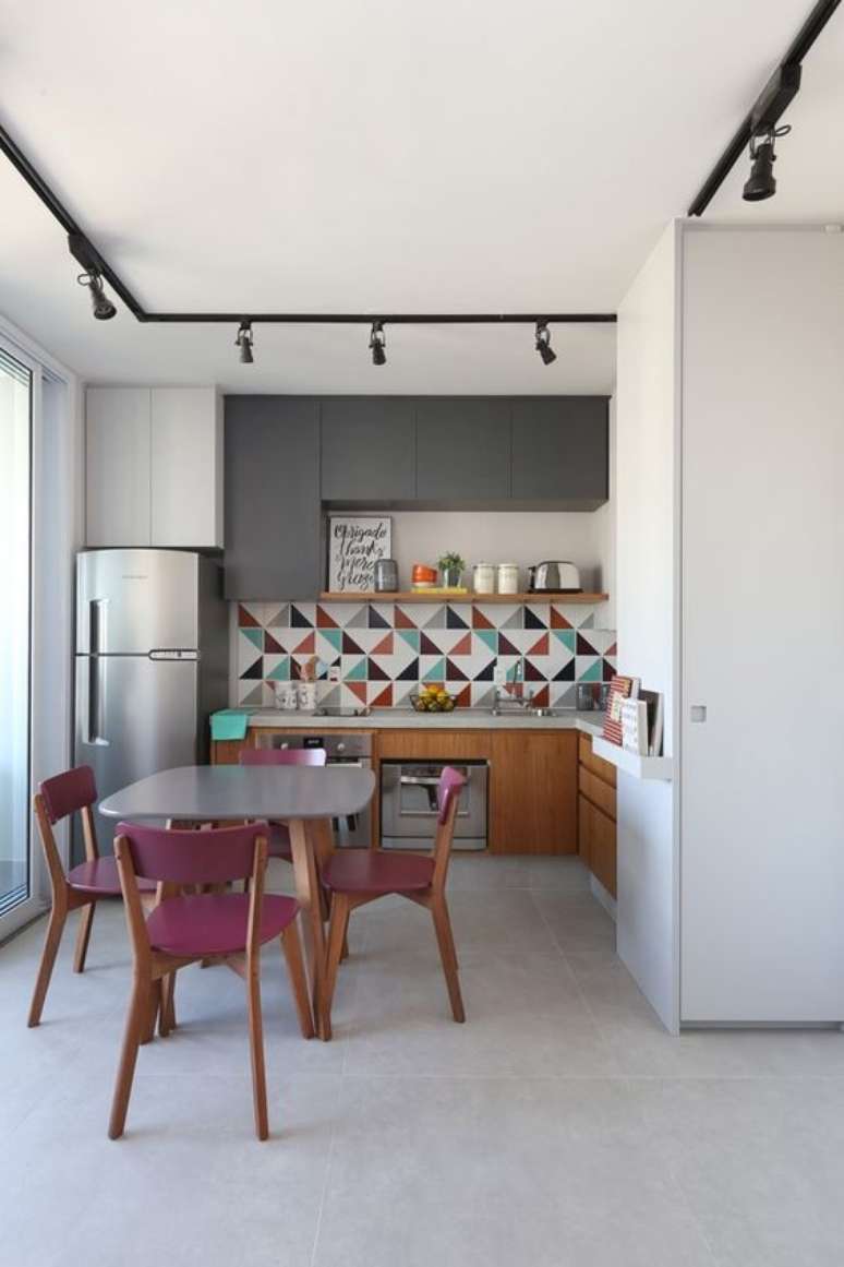 1. A cozinha modulada completa é a mais prática para o dia a dia – Via: Pinterest