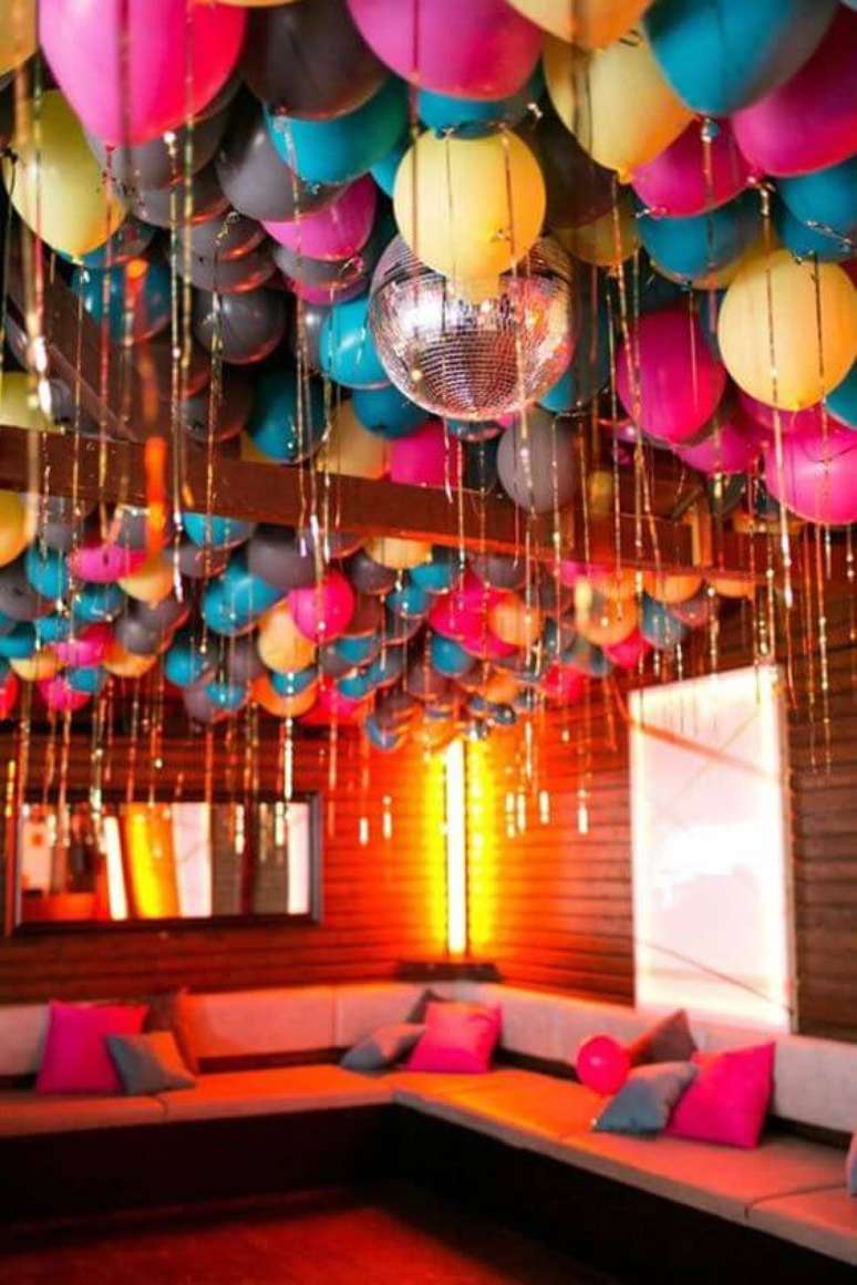 43. Decoração de festa árabe colorida – Via: Revista Artesanato