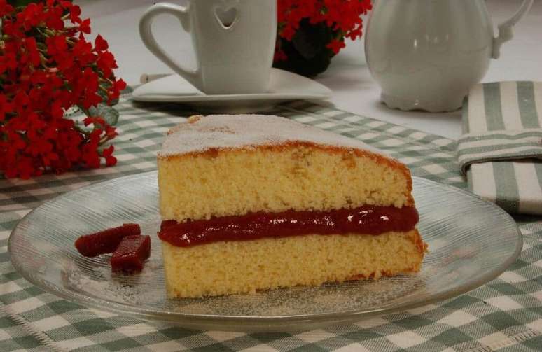 Guia da Cozinha - 9 varia&ccedil;&otilde;es do cl&aacute;ssico bolo p&atilde;o de l&oacute; para o lanche da tarde