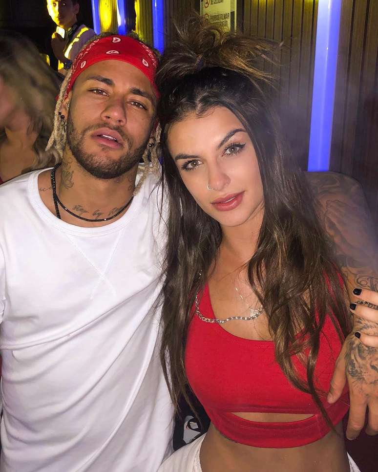 Neymar e Bárbara Labres: jogador e DJ são amigos há cinco anos e agora dividem uma paixão pelo hit "Hoje é Rave", que o atacante do PSG ajudou a explodir