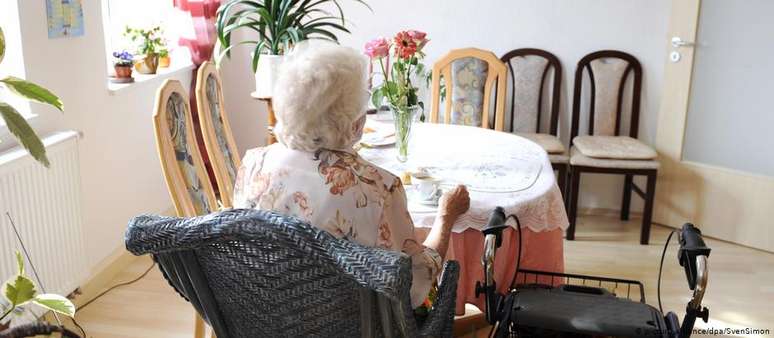 Asilo de idosos na Baviera: um dos lugares onde o vírus se propaga mais rápido