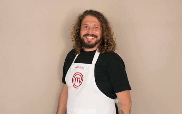 Maur&iacute;cio aprendeu a cozinhar incentivado por sua m&atilde;e desde que era pequeno. Trabalhou no mundo corporativo por muitos anos antes de assumir a peixaria do seu av&ocirc; em Ubatuba, h&aacute; sete. &nbsp;