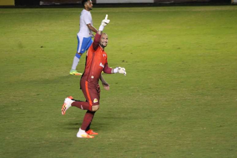 Agenor comemora o seu tento (Foto: Divulgação/Celso da Luz)