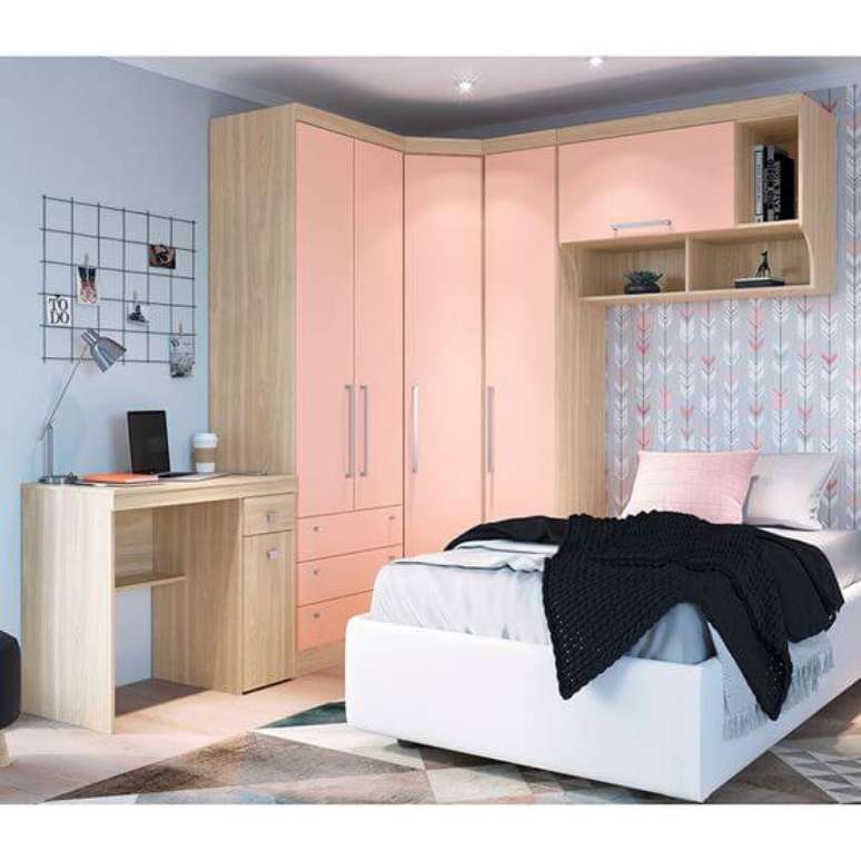 2. Quarto com guarda roupa de canto cor de rosa – Via: Pinterest