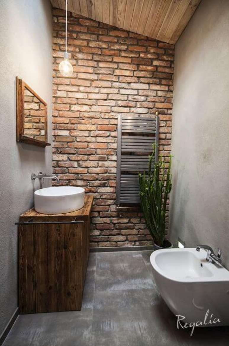 16. Lavabo moderno com tijolinho a vista – Via: Regalia