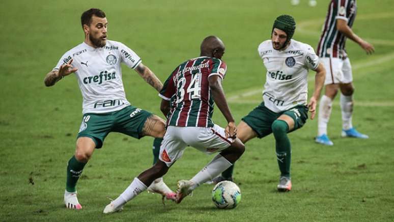 Luiz Henrique em ação pelo Fluminense contra o Palmeiras (Foto: Lucas Merçon/Fluminense FC)
