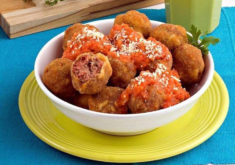 Guia da Cozinha - Receitas &agrave; milanesa: 11 op&ccedil;&otilde;es que n&atilde;o economizam no sabor