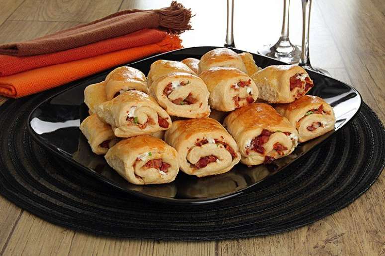 Guia da Cozinha - Receitas de enroladinho: 7 sabores para ir al&eacute;m da vers&atilde;o tradicional