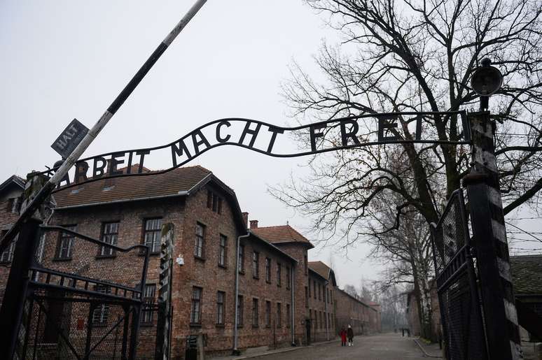 O Museu de Auschwitz repudiou a atitude dos usuários da plataforma que 'imitam' vítimas