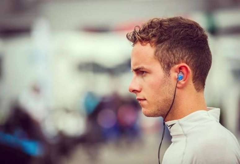 Anthoine Hubert antes de uma etapa da GP2