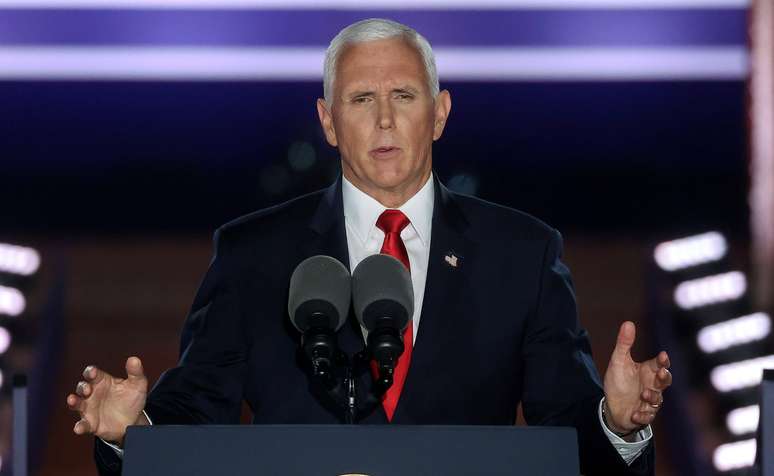 Mike Pence discursa durante Conven&ccedil;&atilde;o Nacional do Partido Republicano dos Estados Unidos
26/08/2020 REUTERS/Jonathan Ernst