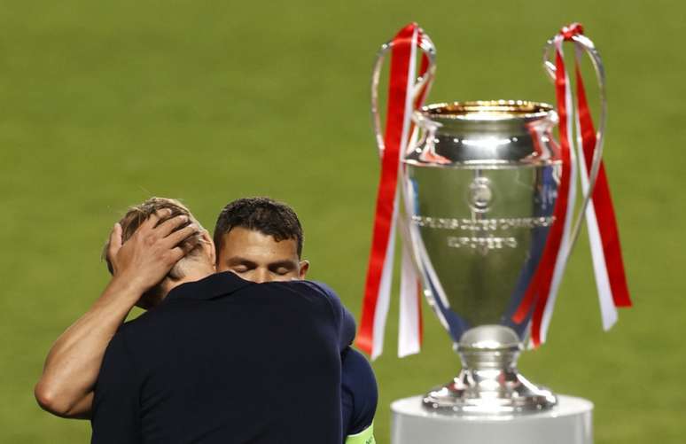 Thiago Silva se despediu na final da Liga dos Campeões (Foto: MATTHEW CHILDS / POOL / AFP)