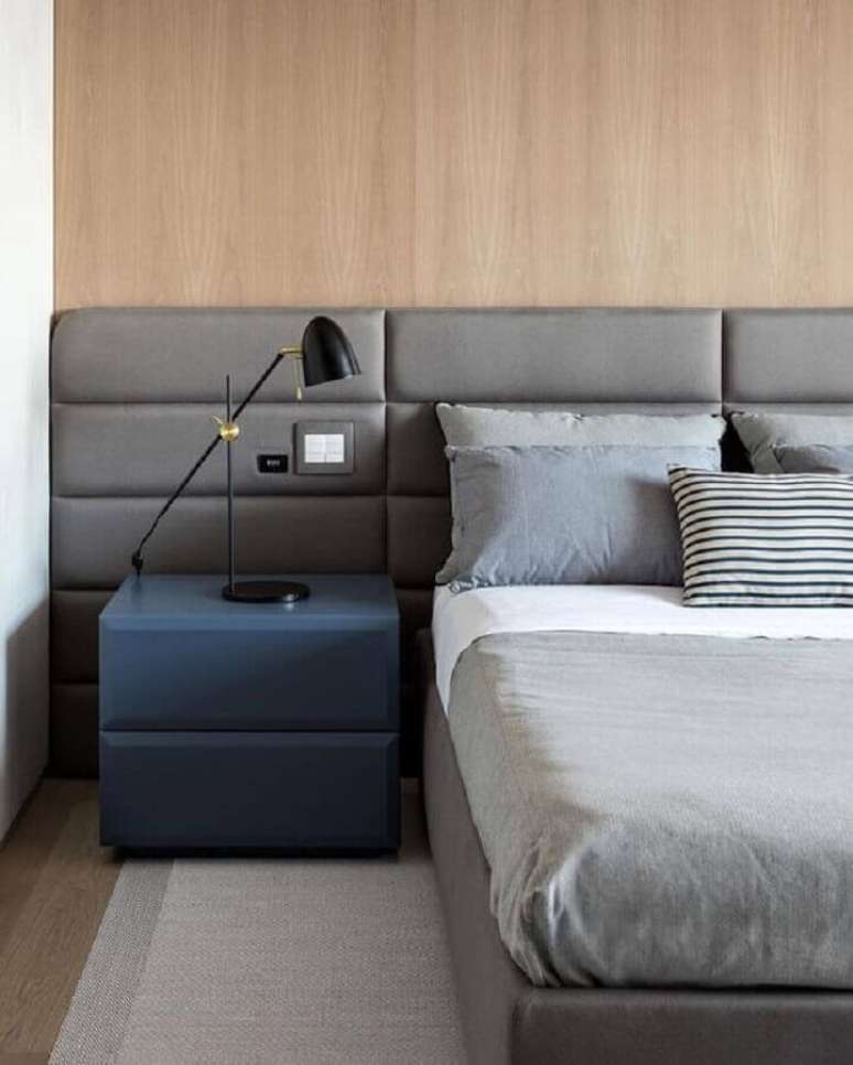 16. Os modelos de cabeceira de cama estofada tem como grande vantagem trazer mais conforto ao quarto &ndash; Foto: Pinterest