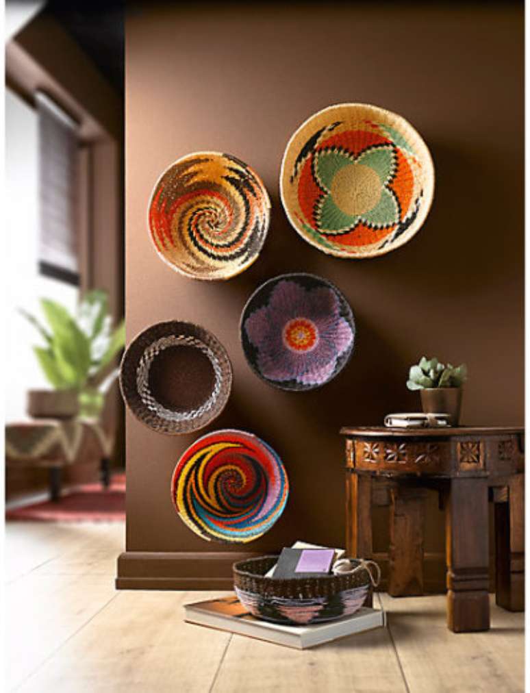 24. Quadros com estampas africanas coloridas – Via: Pinterest