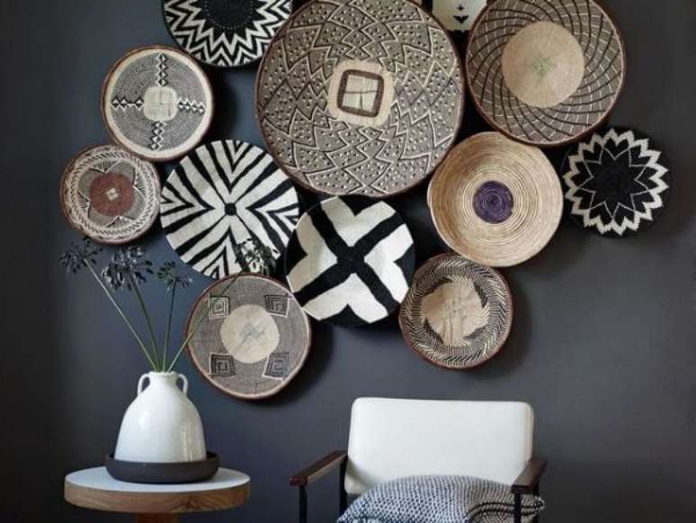 29. Quadros com estampas africanas &ndash; Via: Vida no Lar