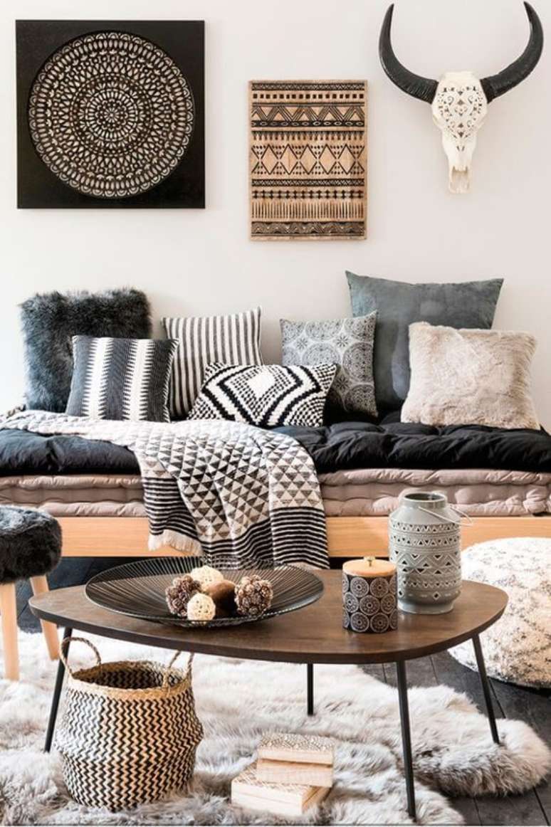 37. Decore sua casa com estampas africanas estilo etnicas para decorar a sala de estar – Via: Studio KT