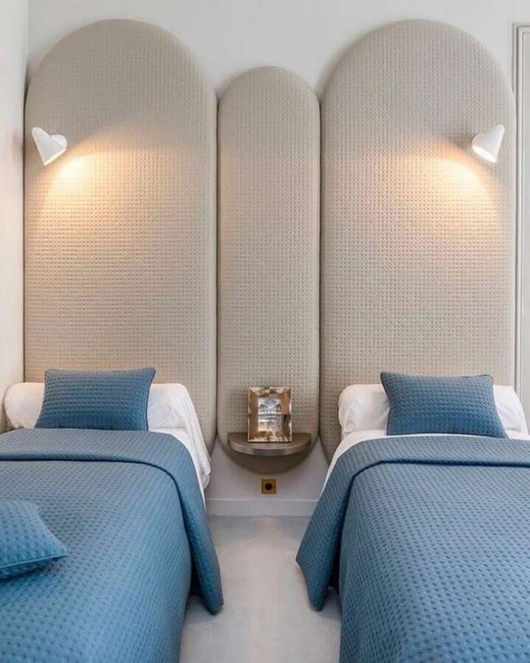 27. Alguns modelos de cabeceira de cama podem transformar a decora&ccedil;&atilde;o do quarto &ndash; Foto: Pinterest