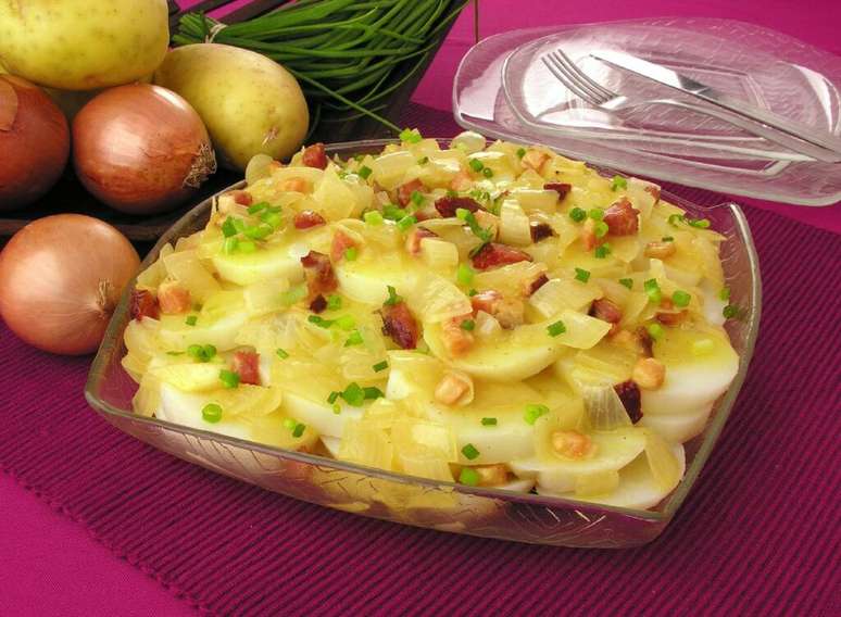 Guia da Cozinha - 7 versões de salada de batata que você precisa experimentar